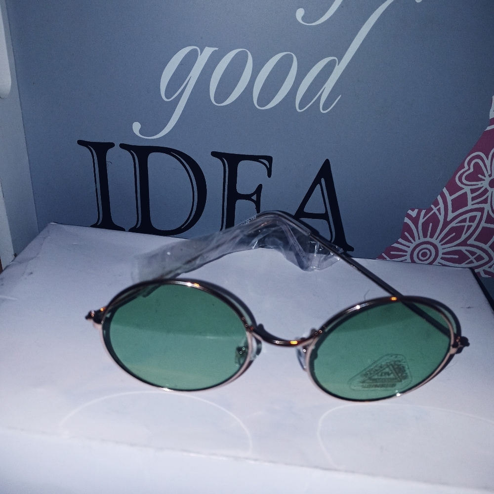Stylish green sunshades